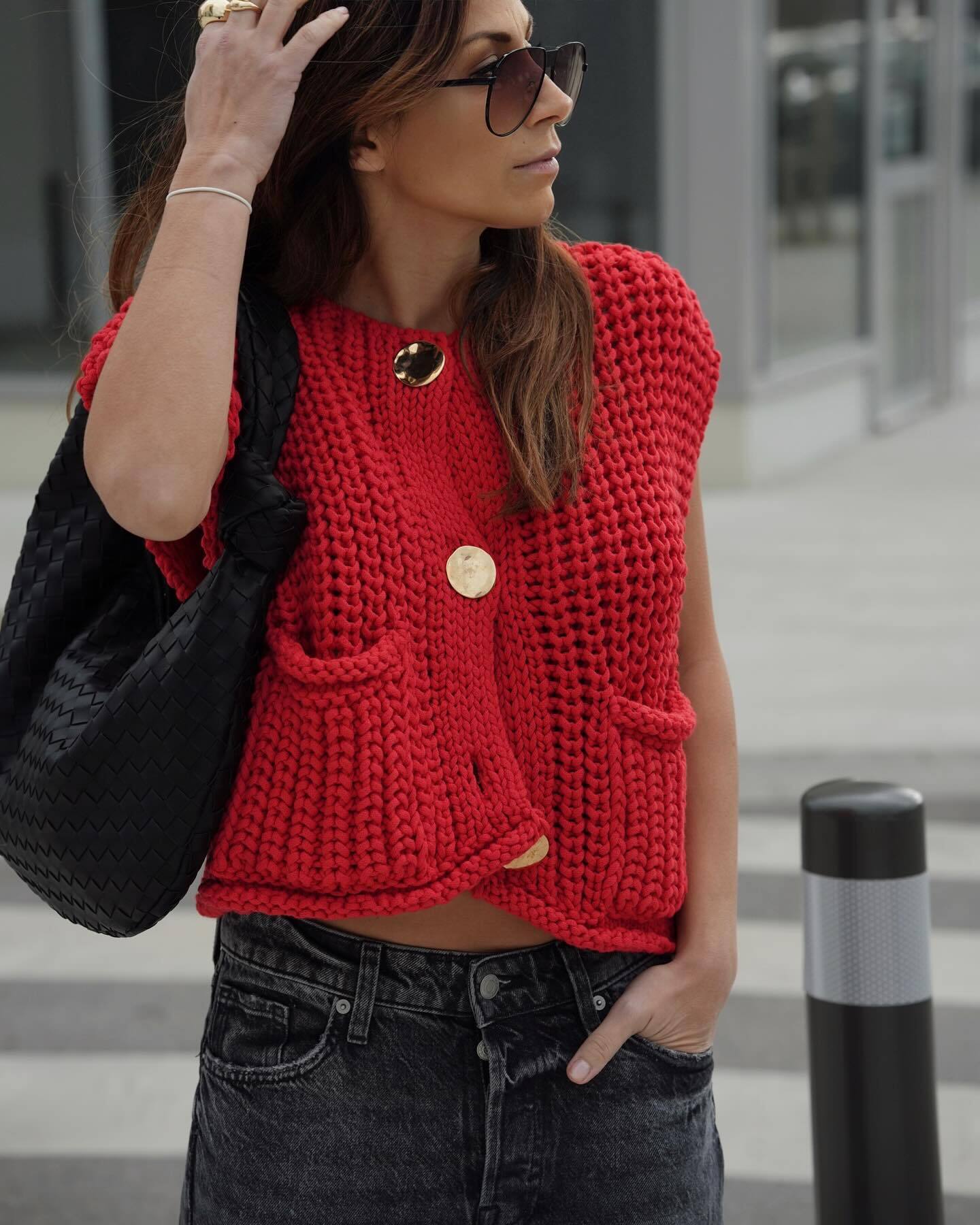 Isalyn | Knitted style vest