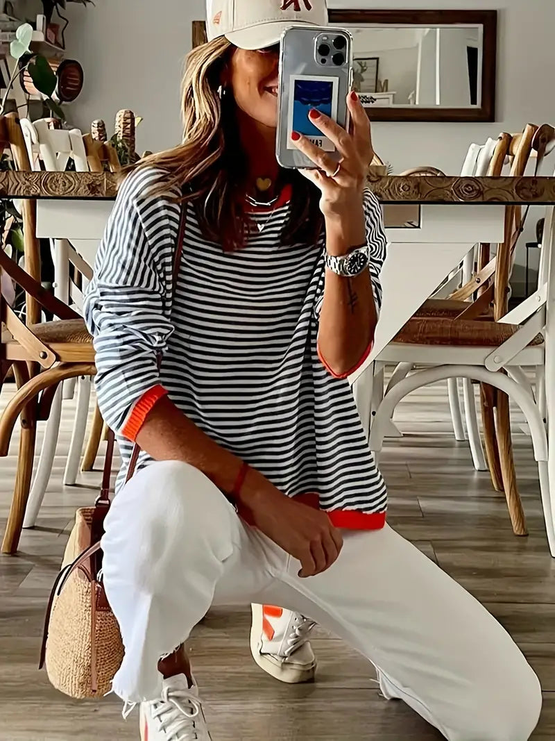 Genimah | Gestreept Sweatshirt met Oranje Details